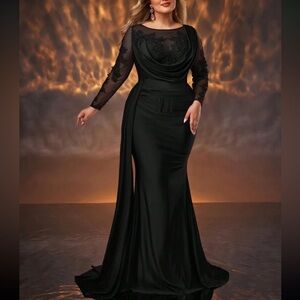 Elegant Black Lace Evening Gown